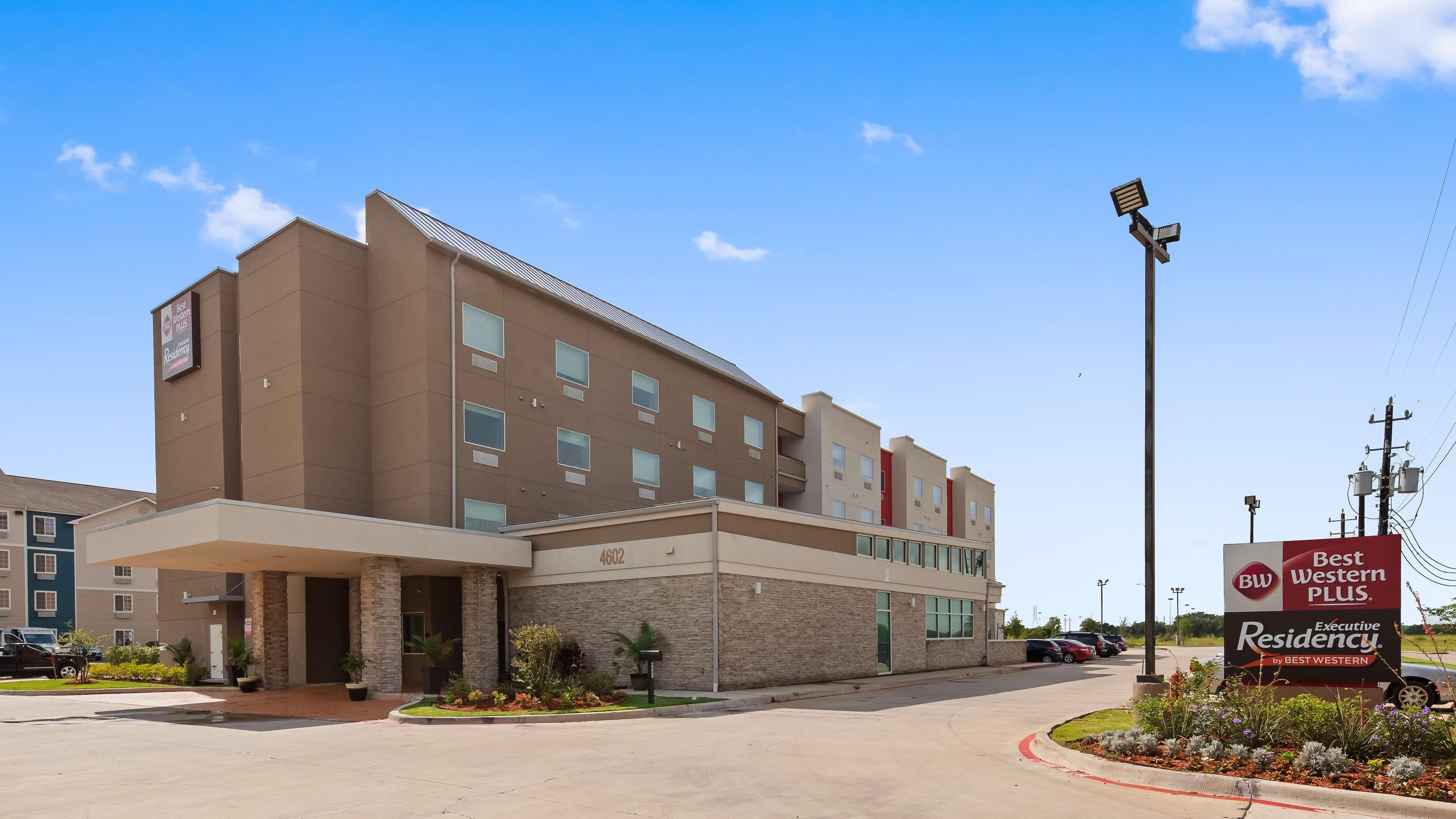 Best Western Plus Lonoke Hotel Exterior photo