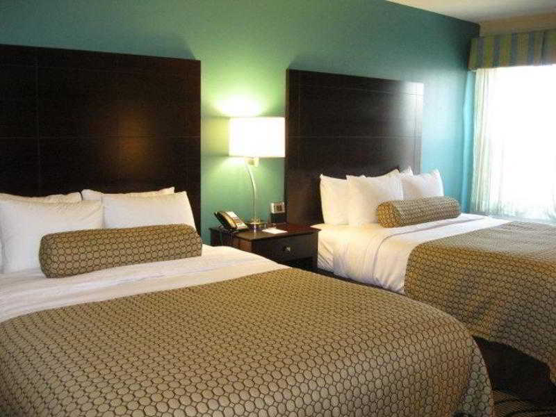 Best Western Plus Lonoke Hotel Room photo